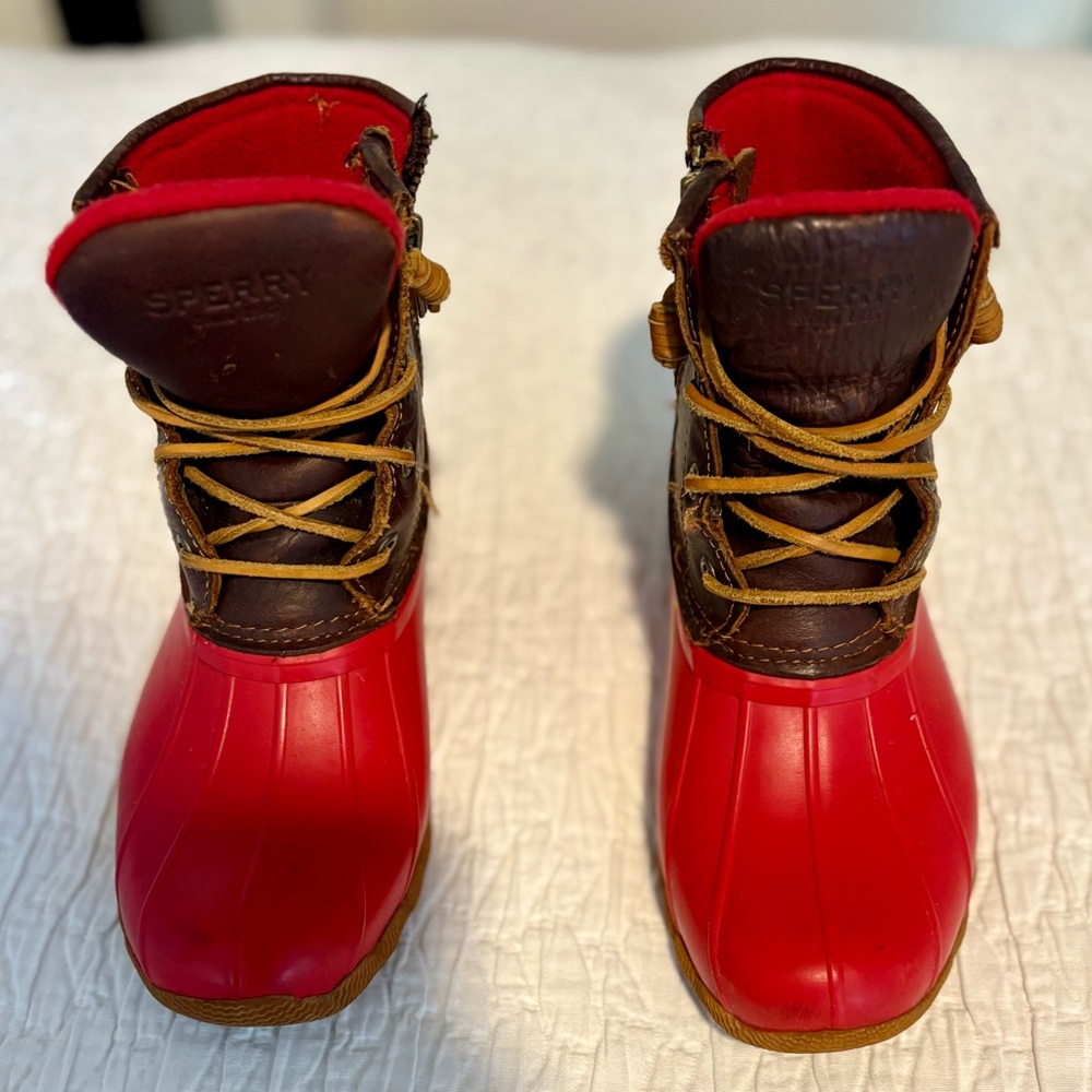 Sperry Women’s Red Waterproof Boots Size 6